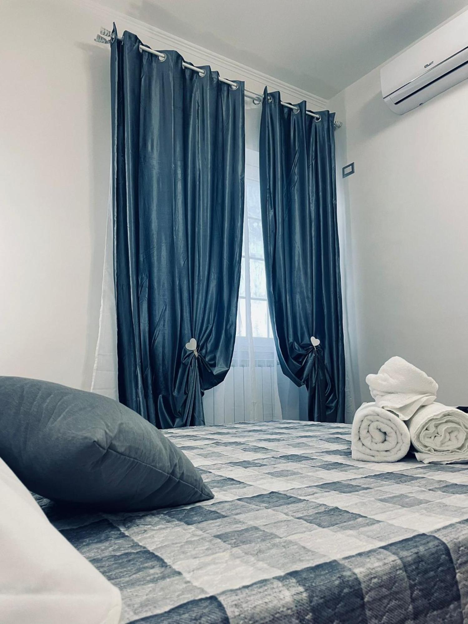 فندق Royal House فيوميتشينو المظهر الخارجي الصورة